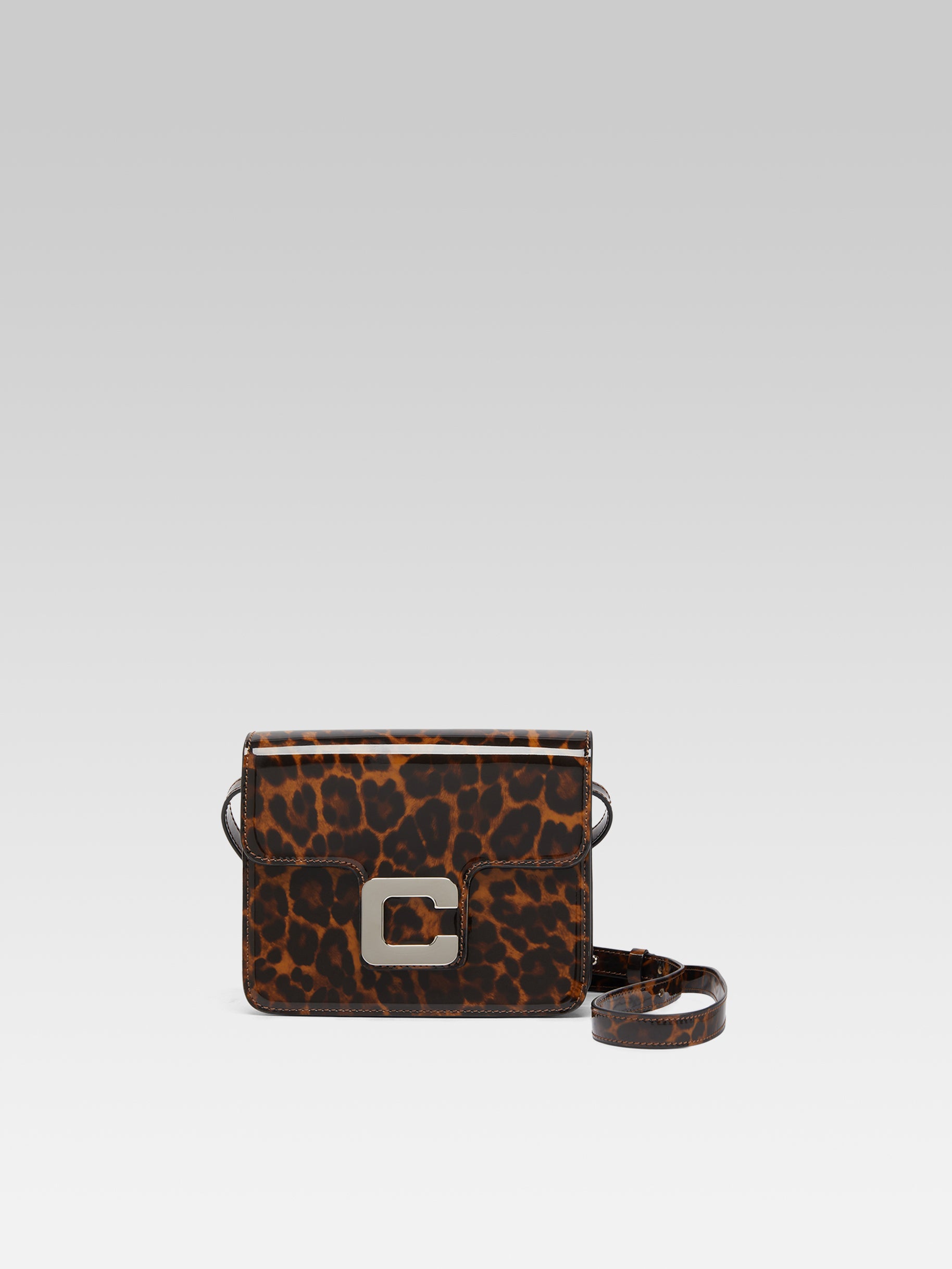 MINI SORBONNE Sac cuir verni marron imprime leopard Carel Paris Chaussures