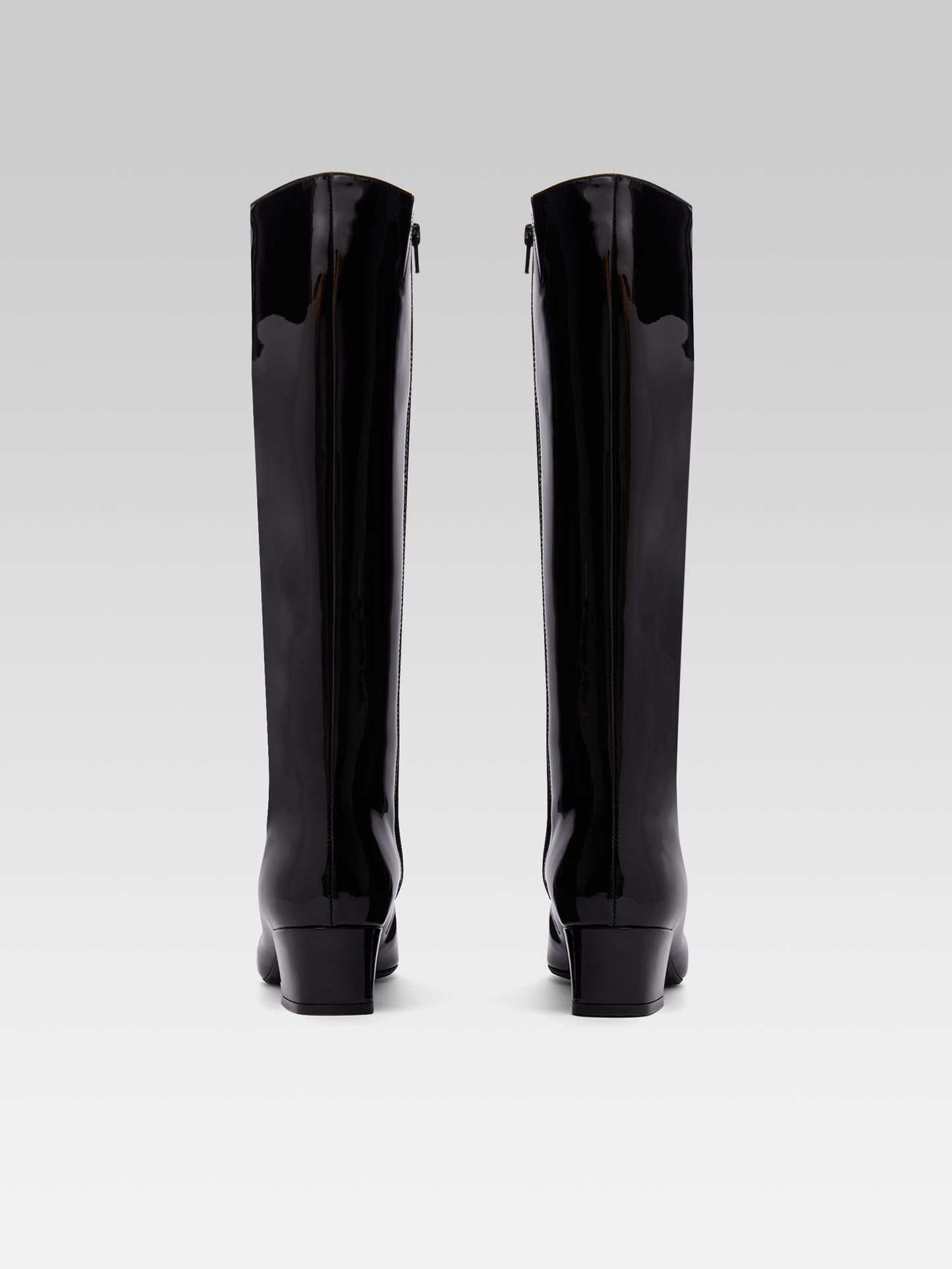 Malaga - Black patent leather boots