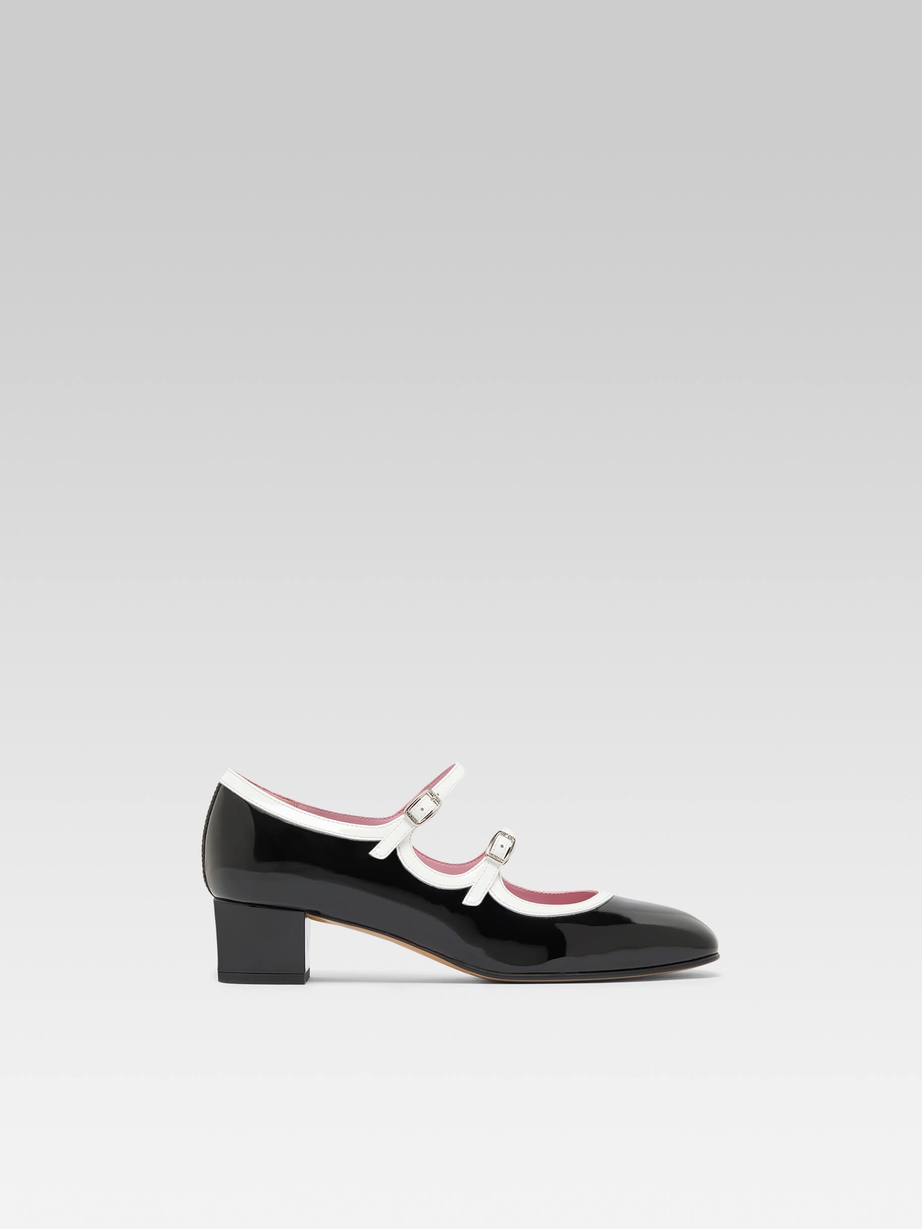 Bleuet - Black and white patent leather Mary Janes pumps - Image number 1