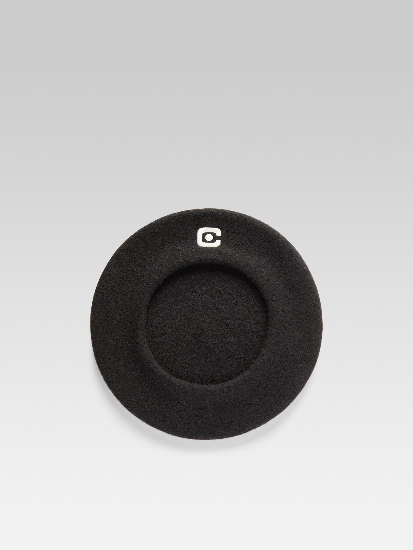 Beret - Black wool with C logo