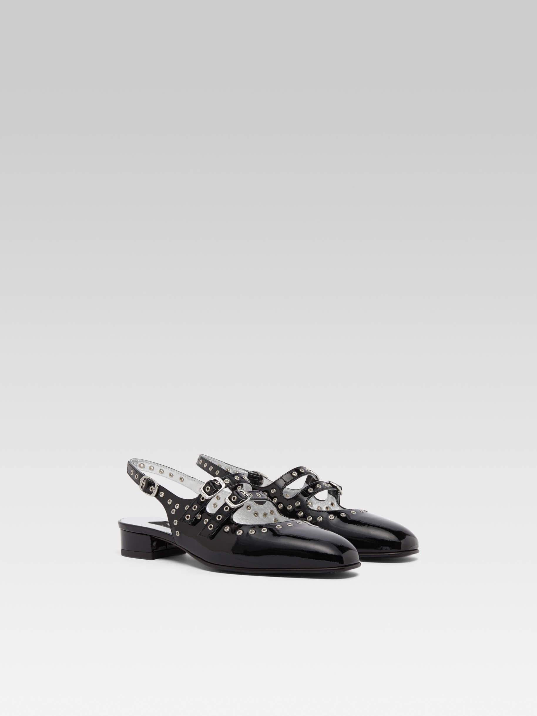 Queen - Babies slingback cuir verni noir à oeillets - Image numéro 3