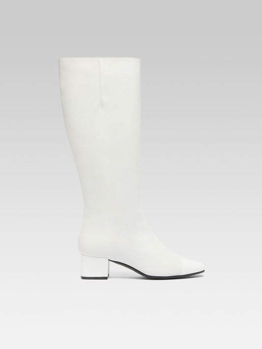 Malaga - White leather and patent leather boots