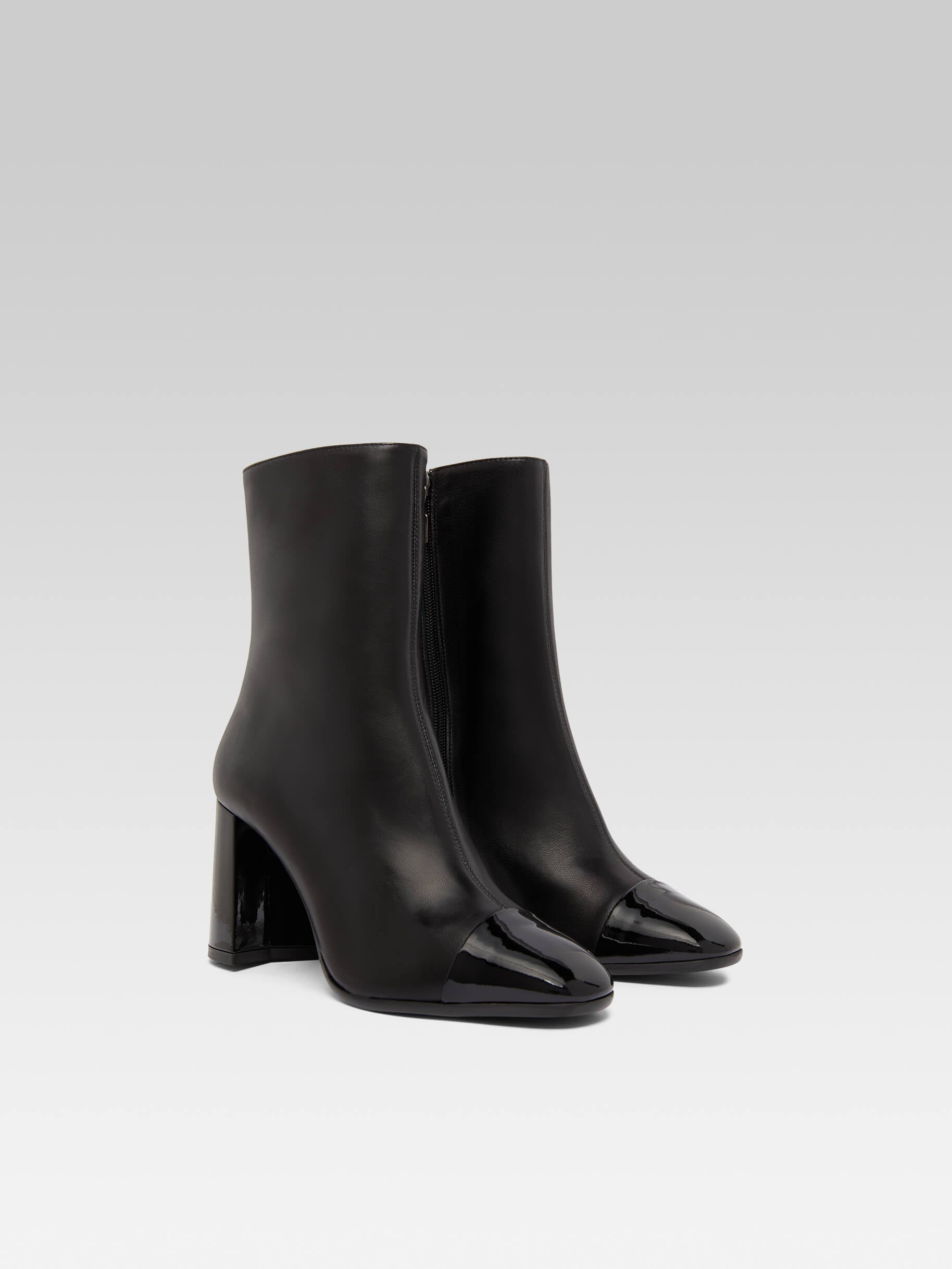 Donna - Black leather and patent ankle boots - Image number 3