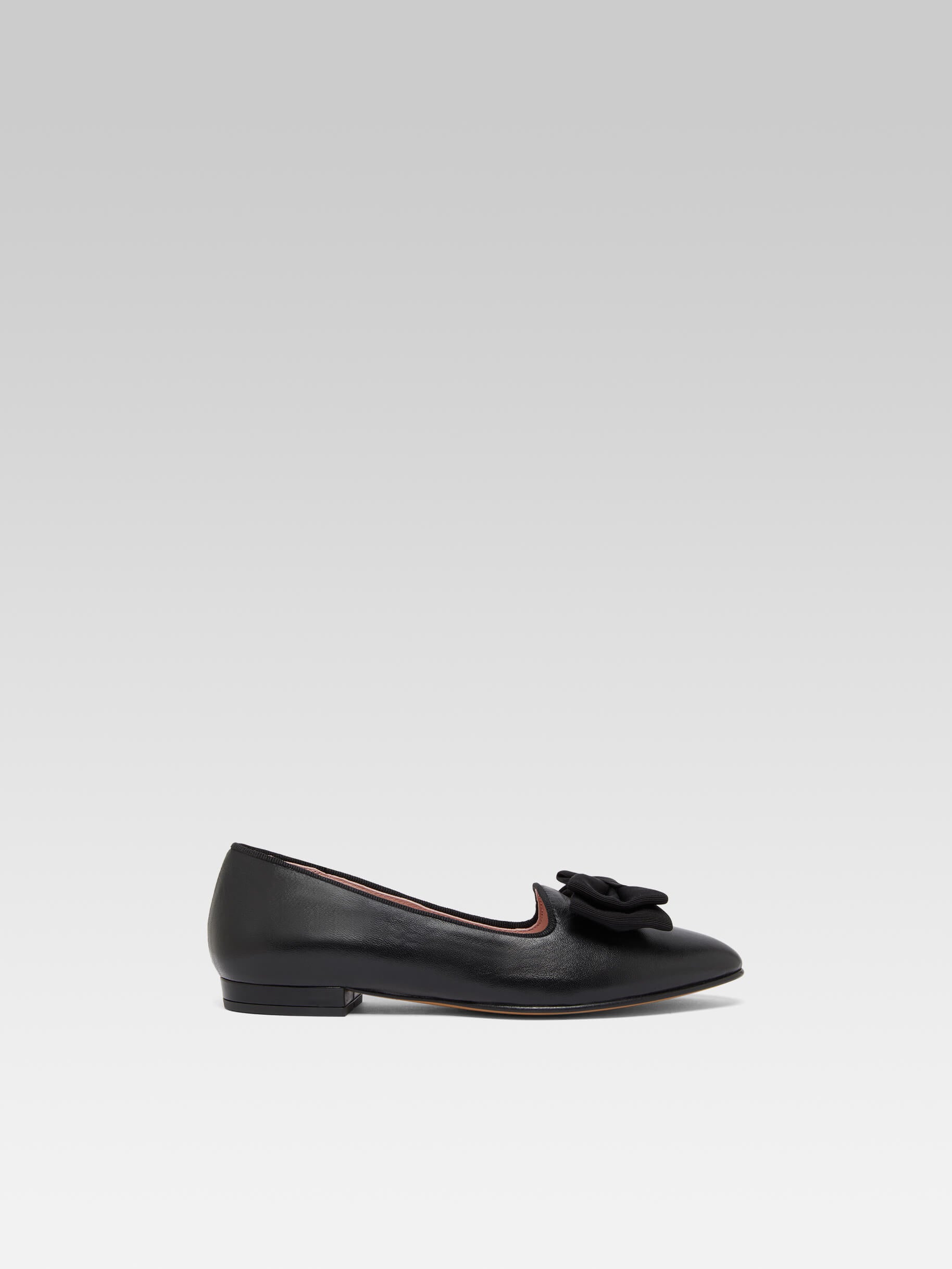 Marquis - Black leather bow ballerinas