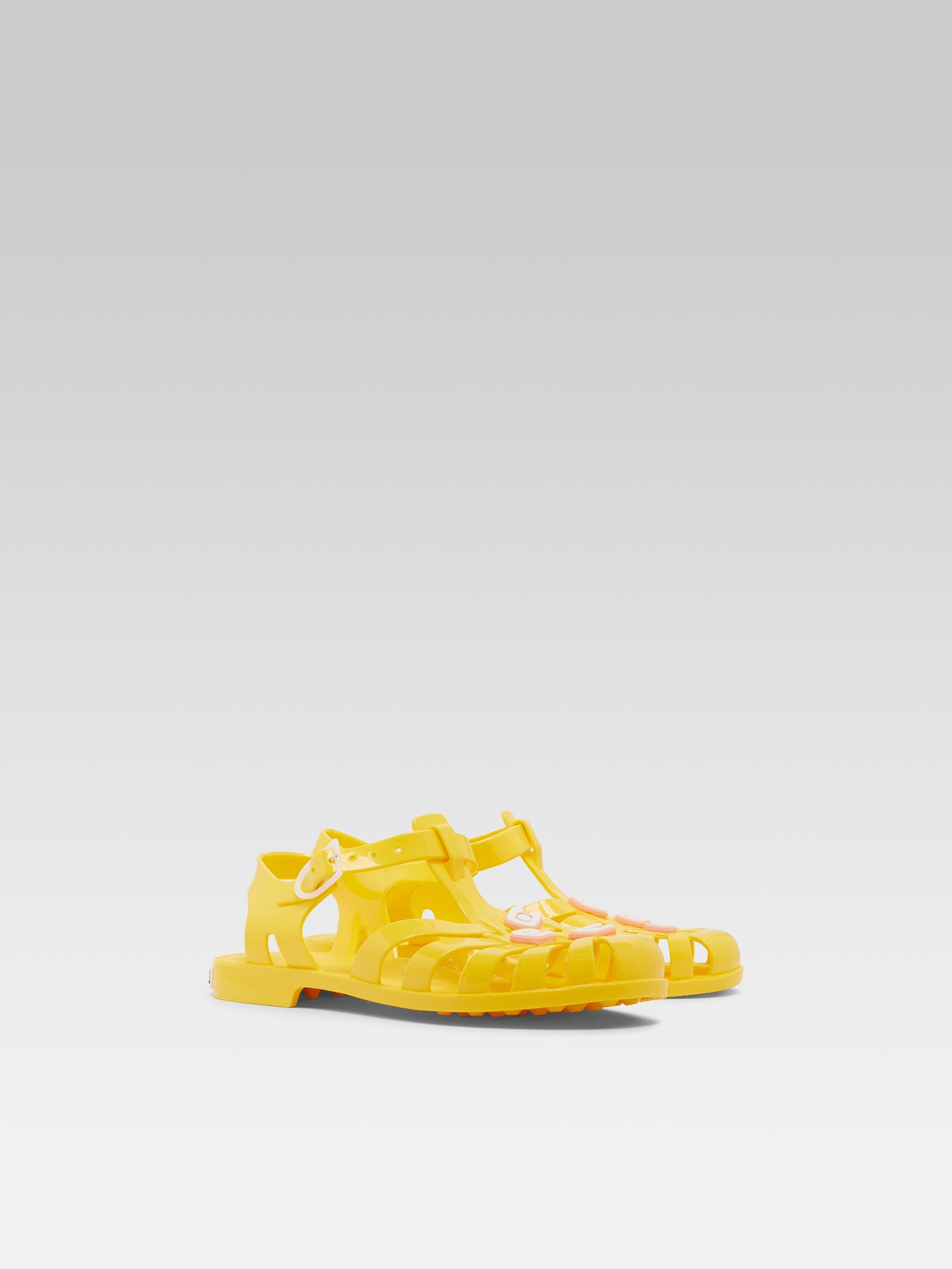 Meduse - Sandales plastique jaune et pin's