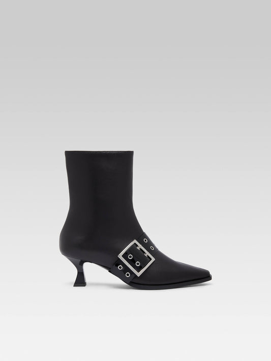 Arizona - Black leather ankle boots with eyelet strap