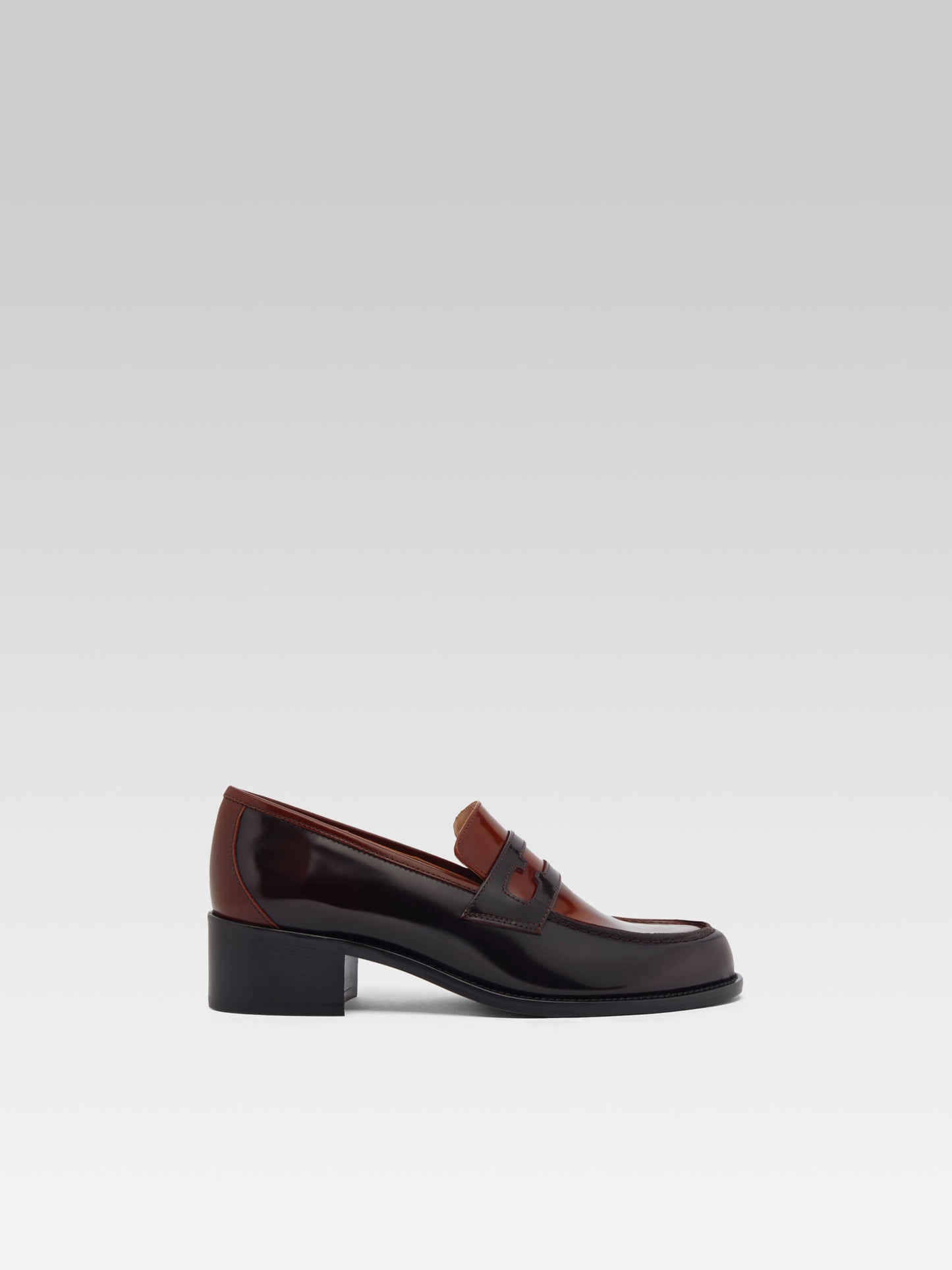 Douglas - Burgundy and cognac glossy leather loafers