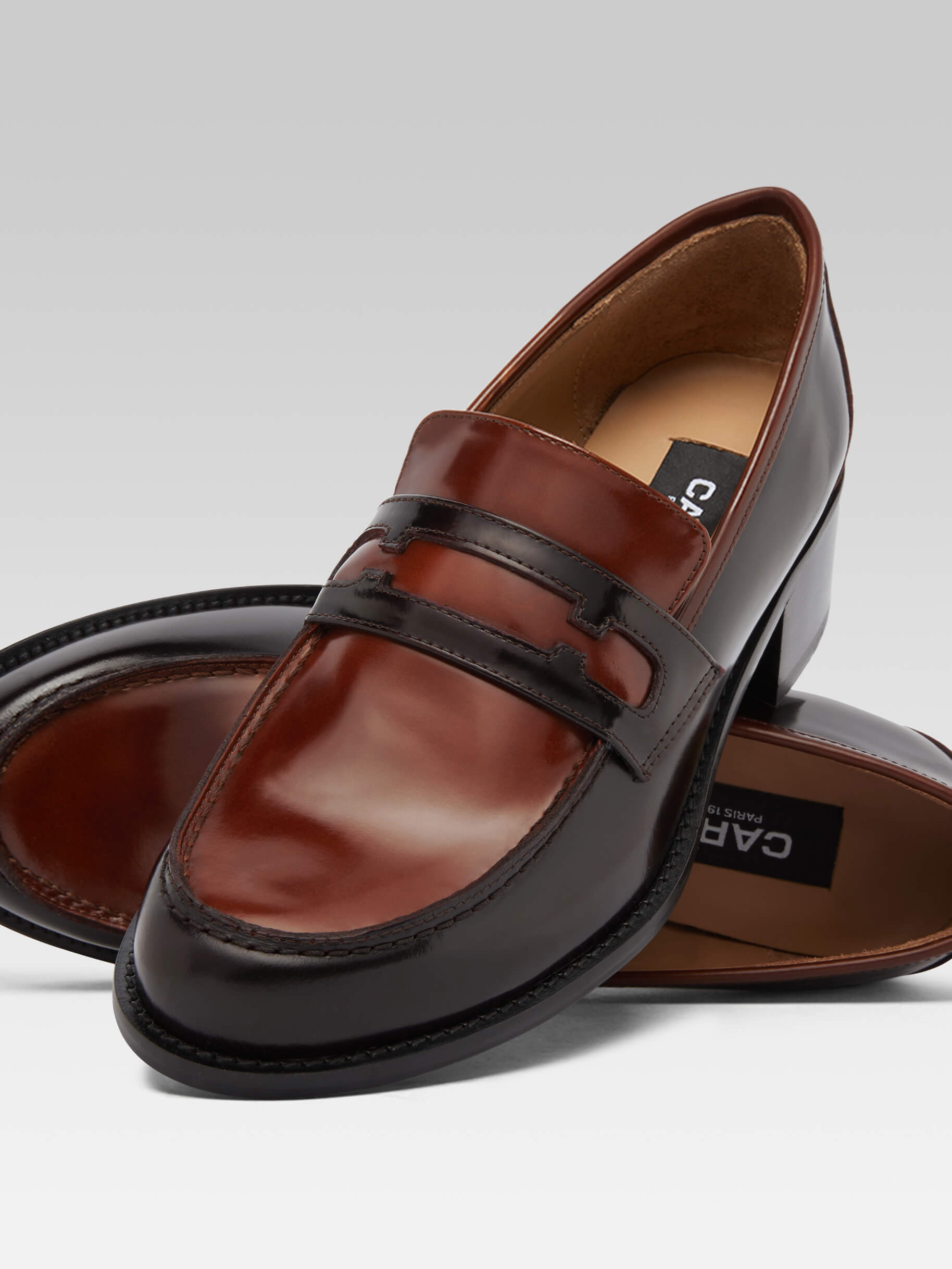 Douglas - Burgundy and cognac glossy leather loafers - Image number 5