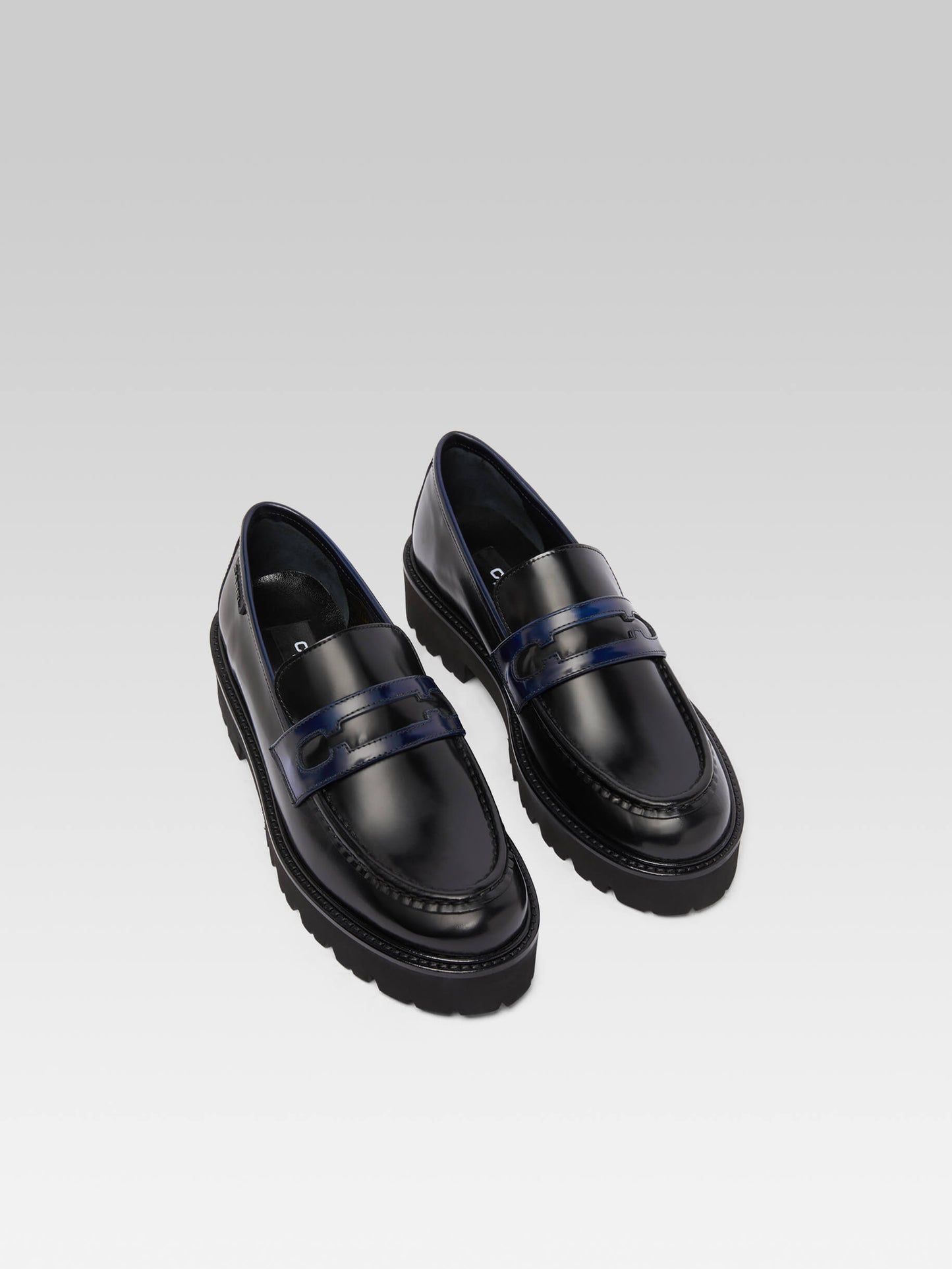 Marion - Black and blue glossy leather loafers