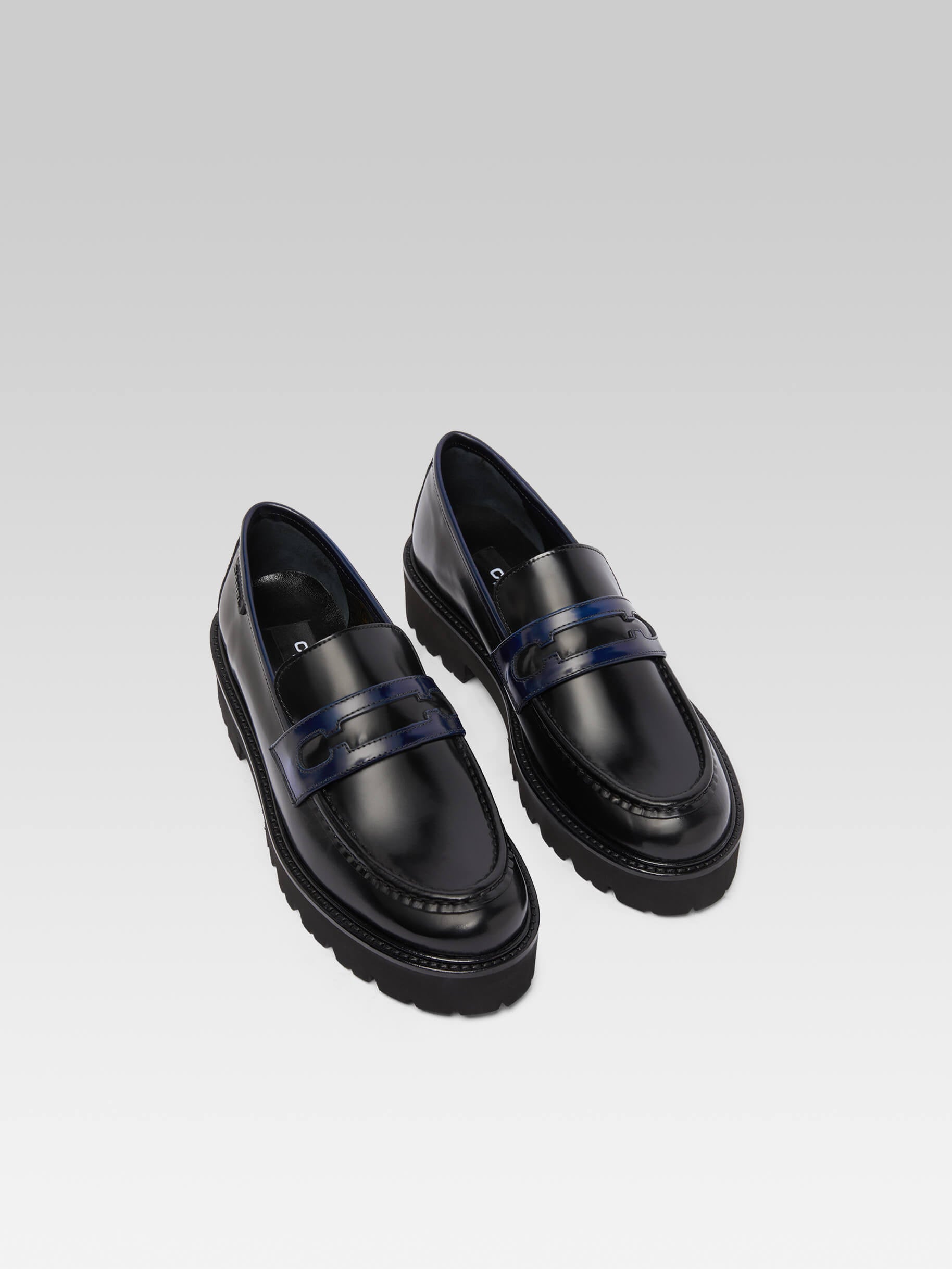 Marion - Black and blue glossy leather loafers - Image number 4