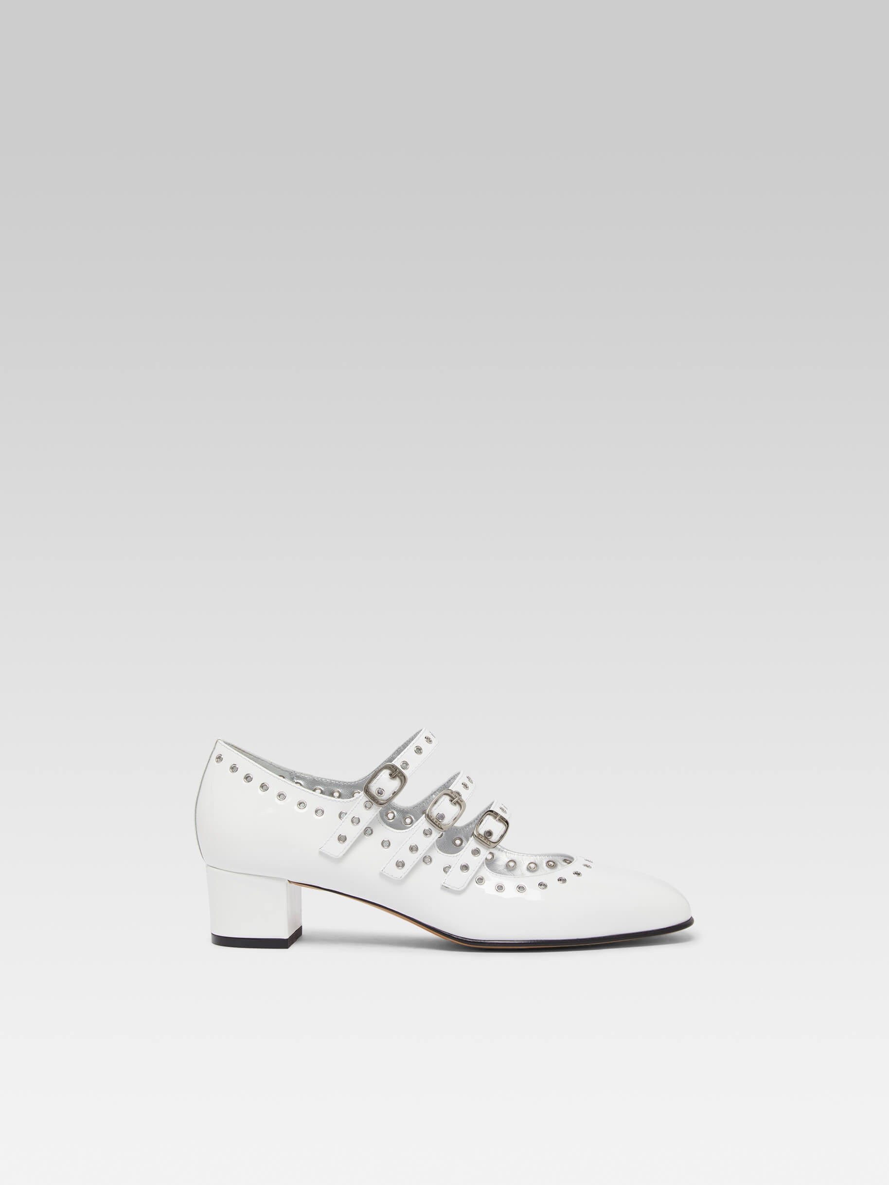 Camden - Upcycled white patent leather mary janes pumps with eyelets - Image number 1