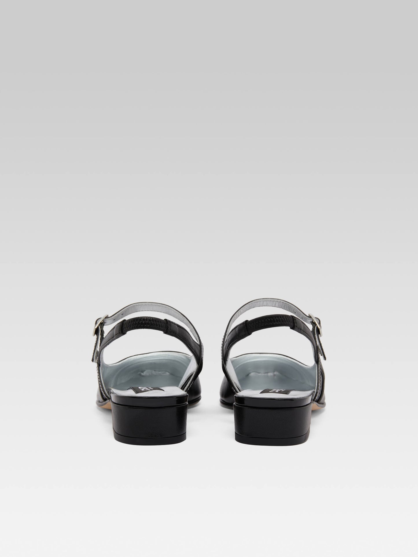 Oceano - Black leather and black patent leather slingback