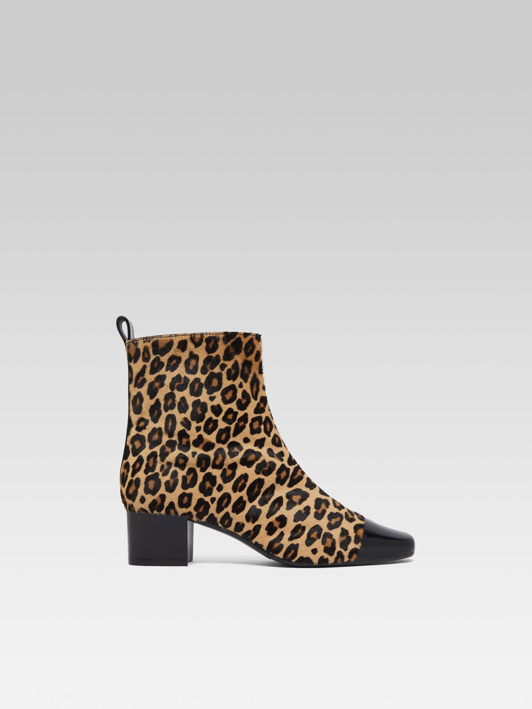 Leopard skin fashion chelsea boots