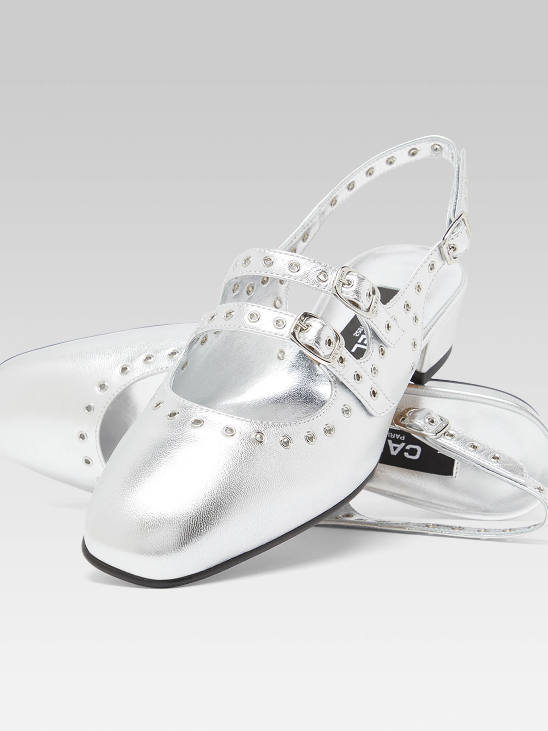 Queen - Babies slingback cuir argent à oeillets - Image numéro 5