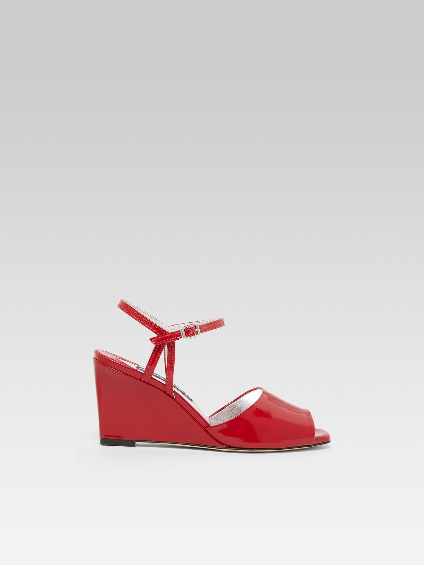 Nadine - Red patent leather wedge sandals