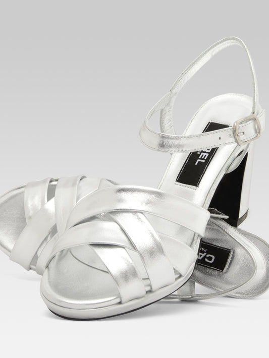 Dancing - Silver laminated leather sandals - Image number 6