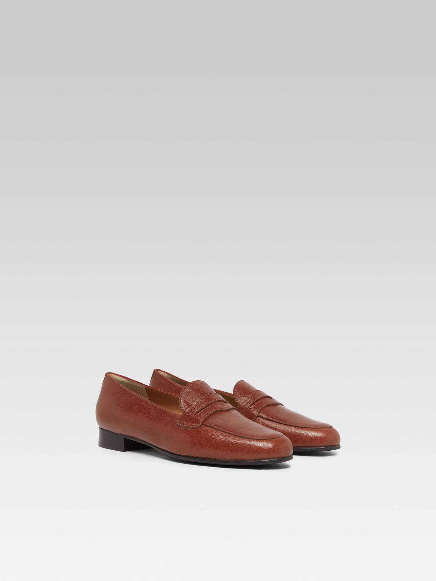 2100 - Cognac upcycled leather loafers