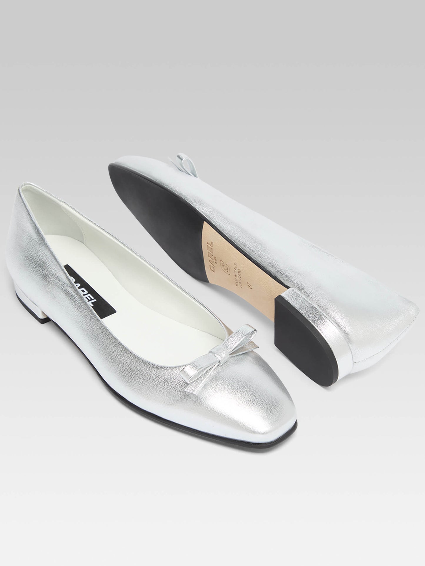 Bella - Silver leather ballet flats with bow