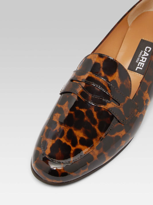 2100 - Leopard patent leather loafers - Image number 3