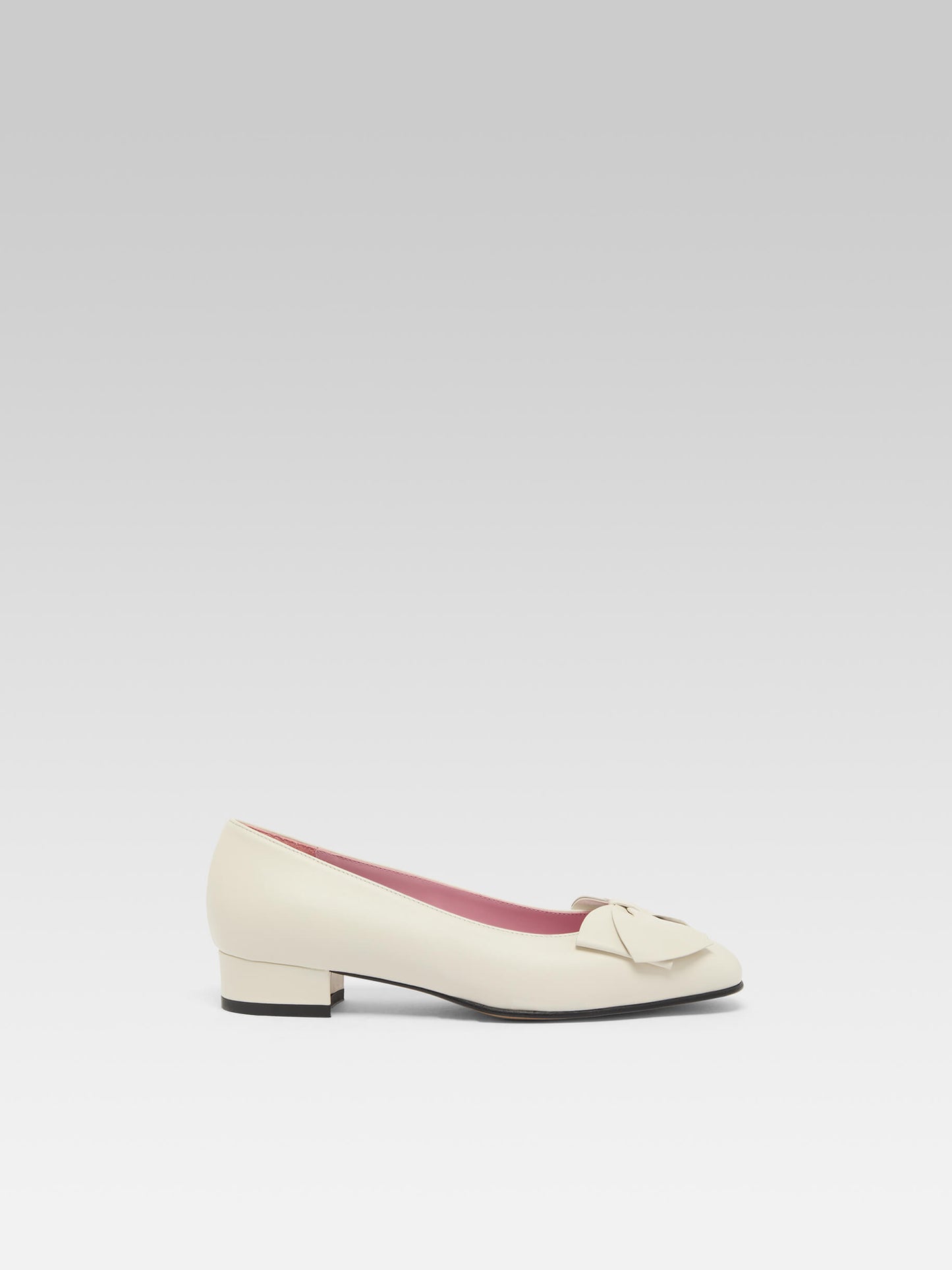 Princesse - Ivory upcycled leather ballet flats with bow