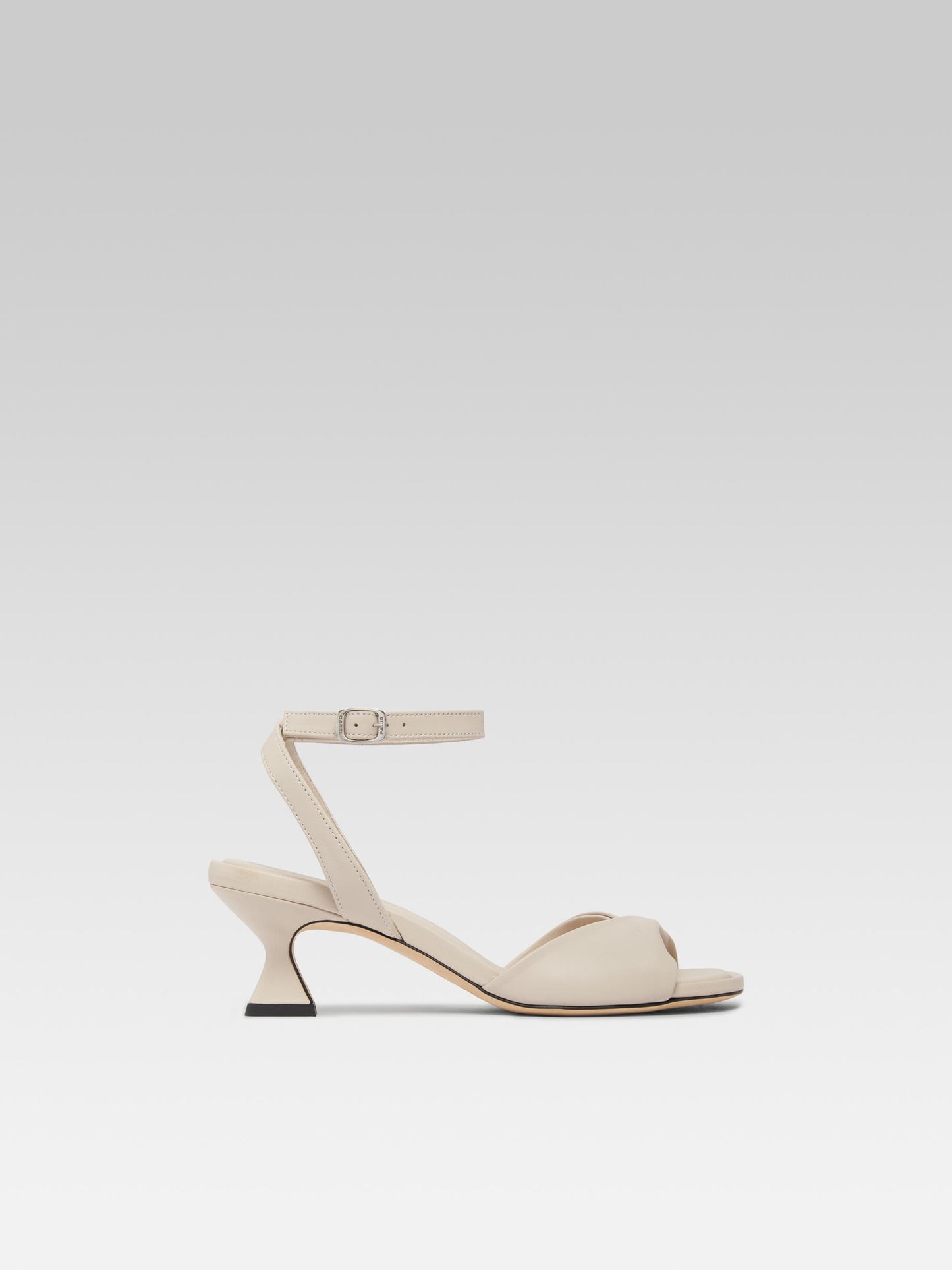 Arielle - Ivory leather sandals