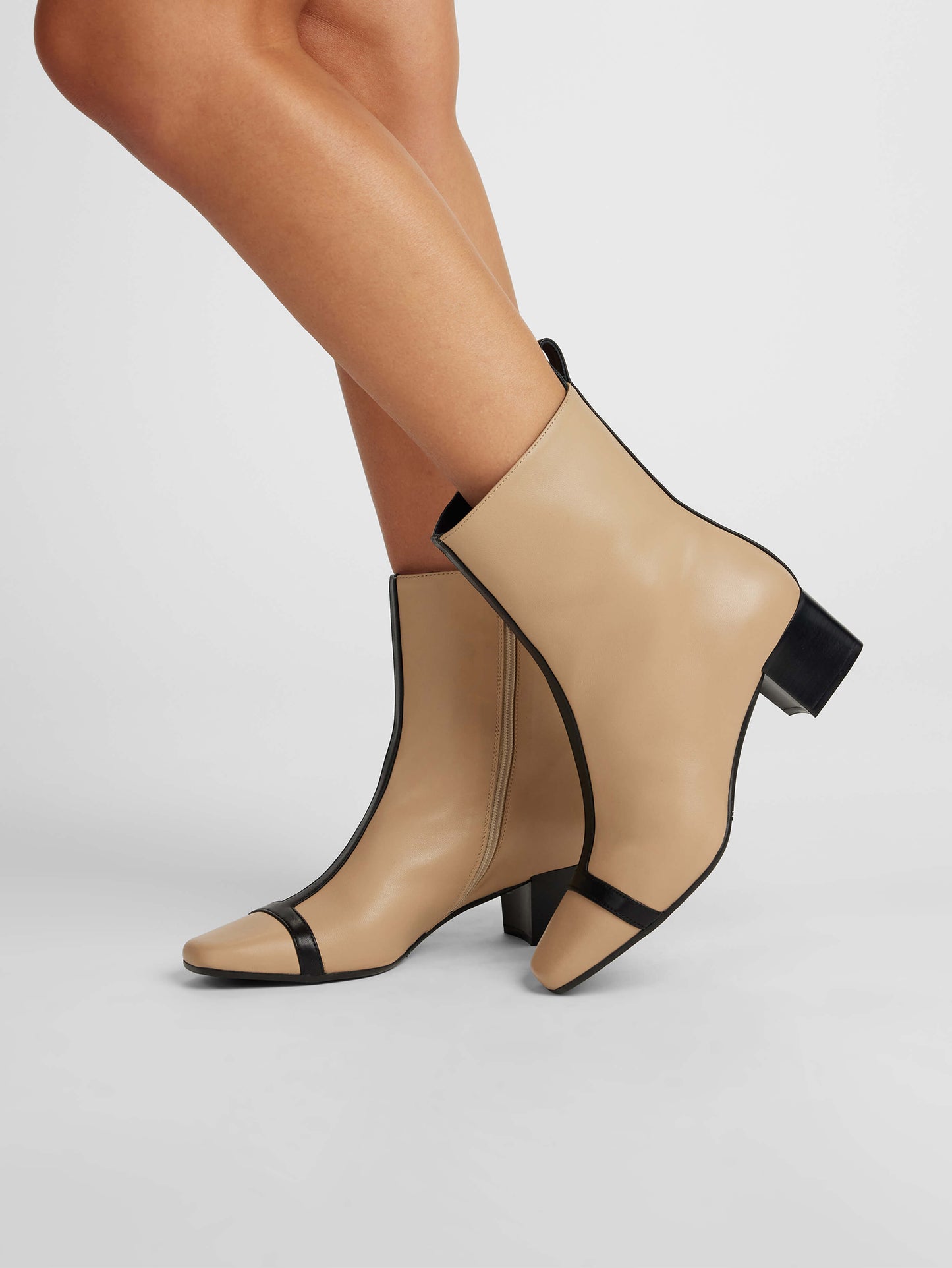 Audrey - Beige and black leather ankle boots