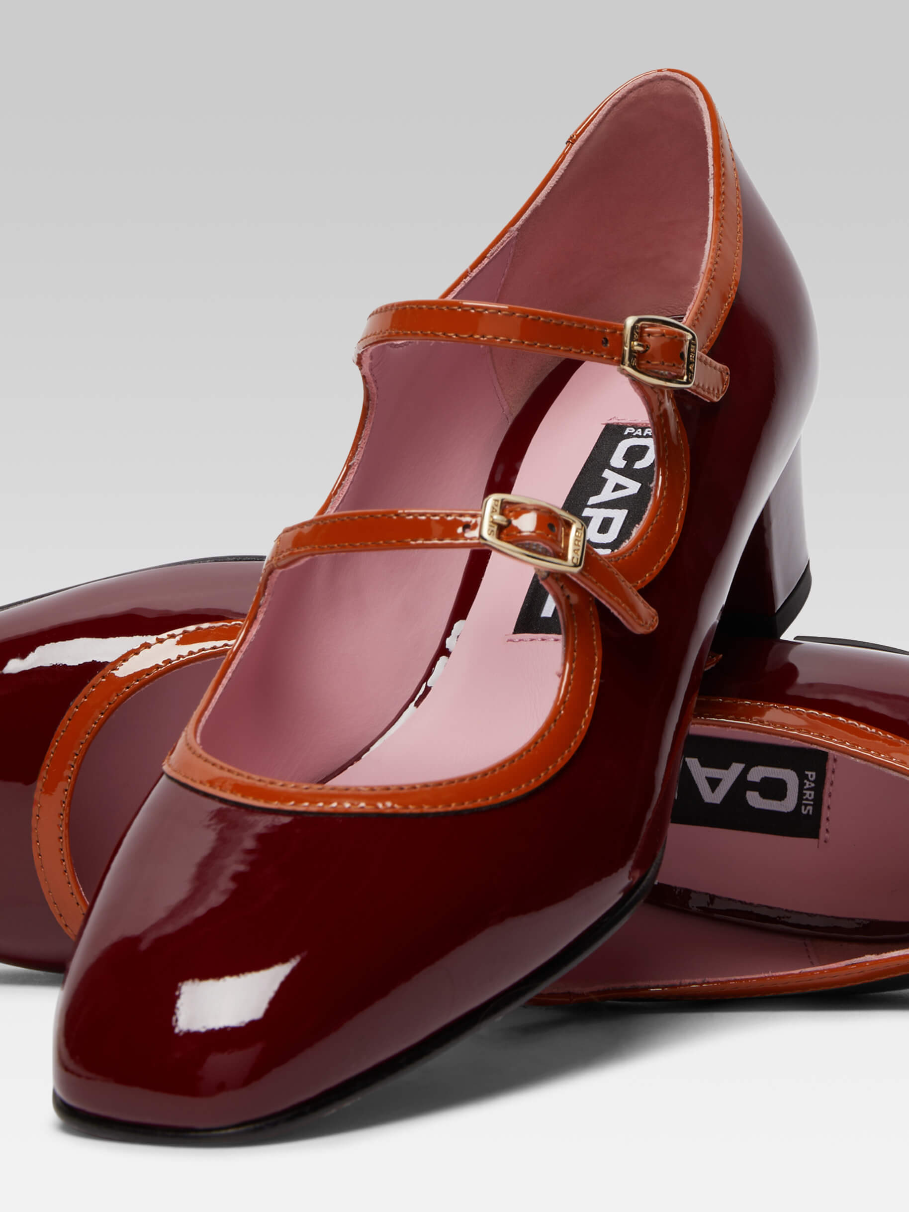 Bleuet - Burgundy and camel patent leather Mary Janes pumps - Image number 5