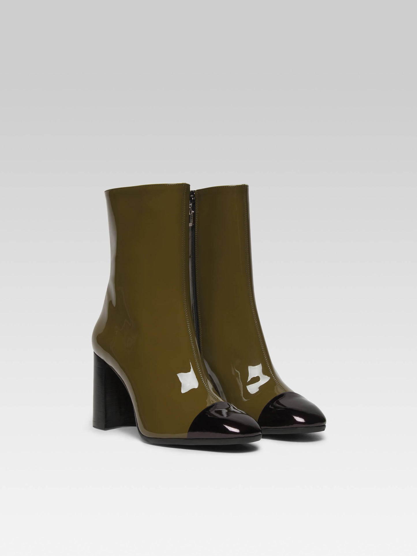 Donna - Khaki and black patent leather ankle boots