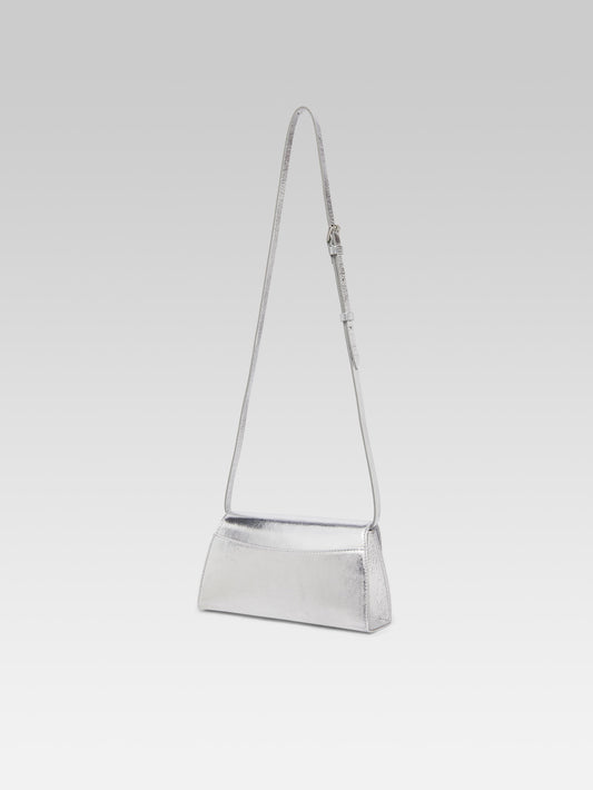 Elysee - Upcycled silver laminated leather shoulder bag - Image number 7