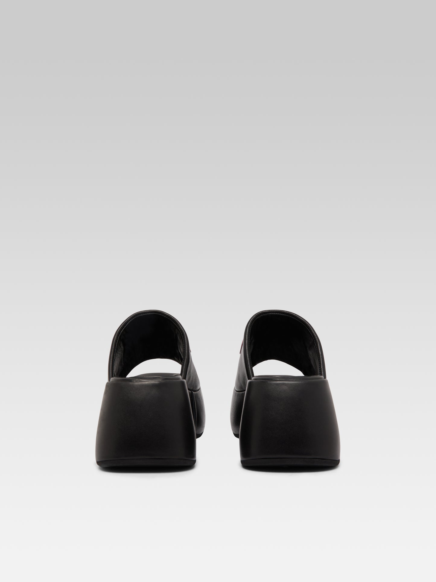 Flower - Black leather platform mules