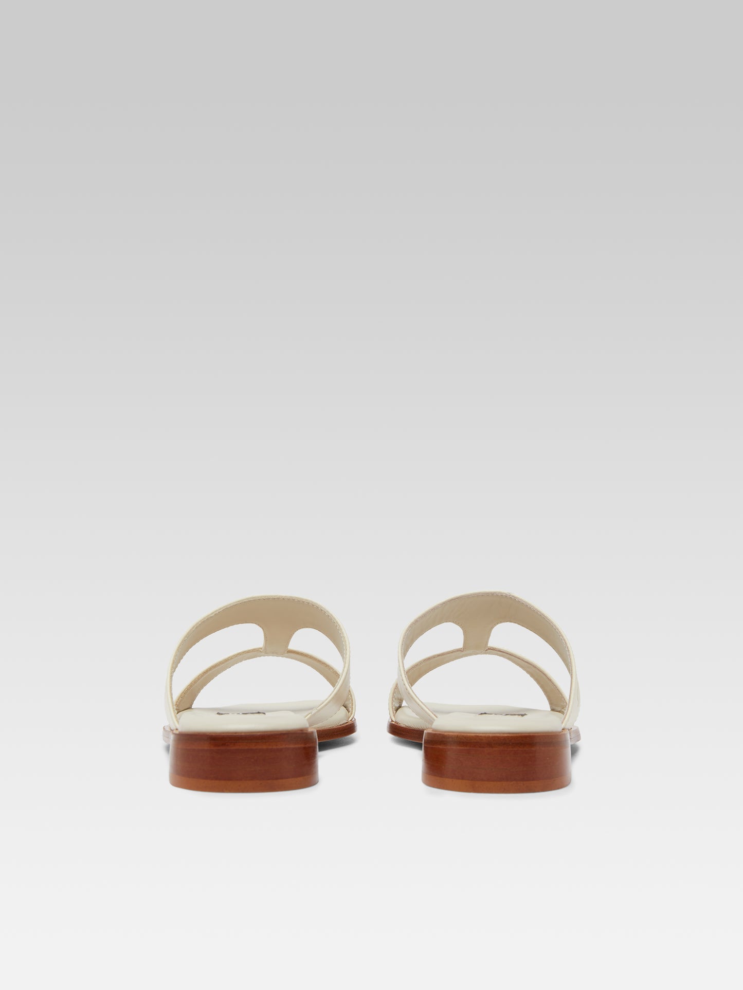 Ilienne - Beige leather flat mules