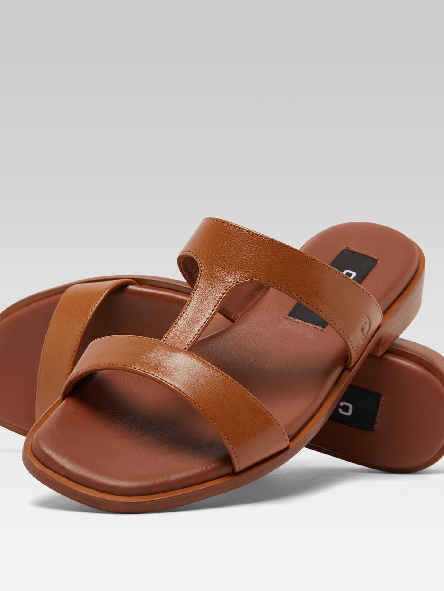 Ilienne - Camel leather flat mules