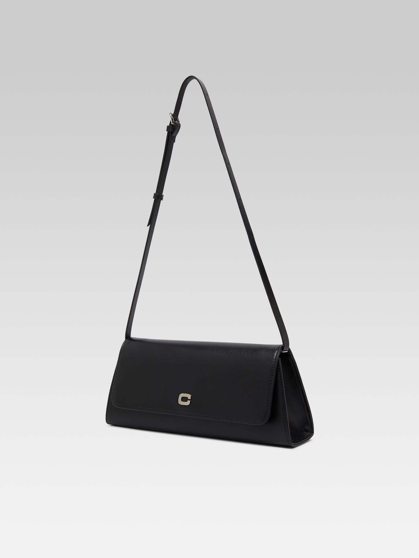 Madeleine - Black leather shoulder bag