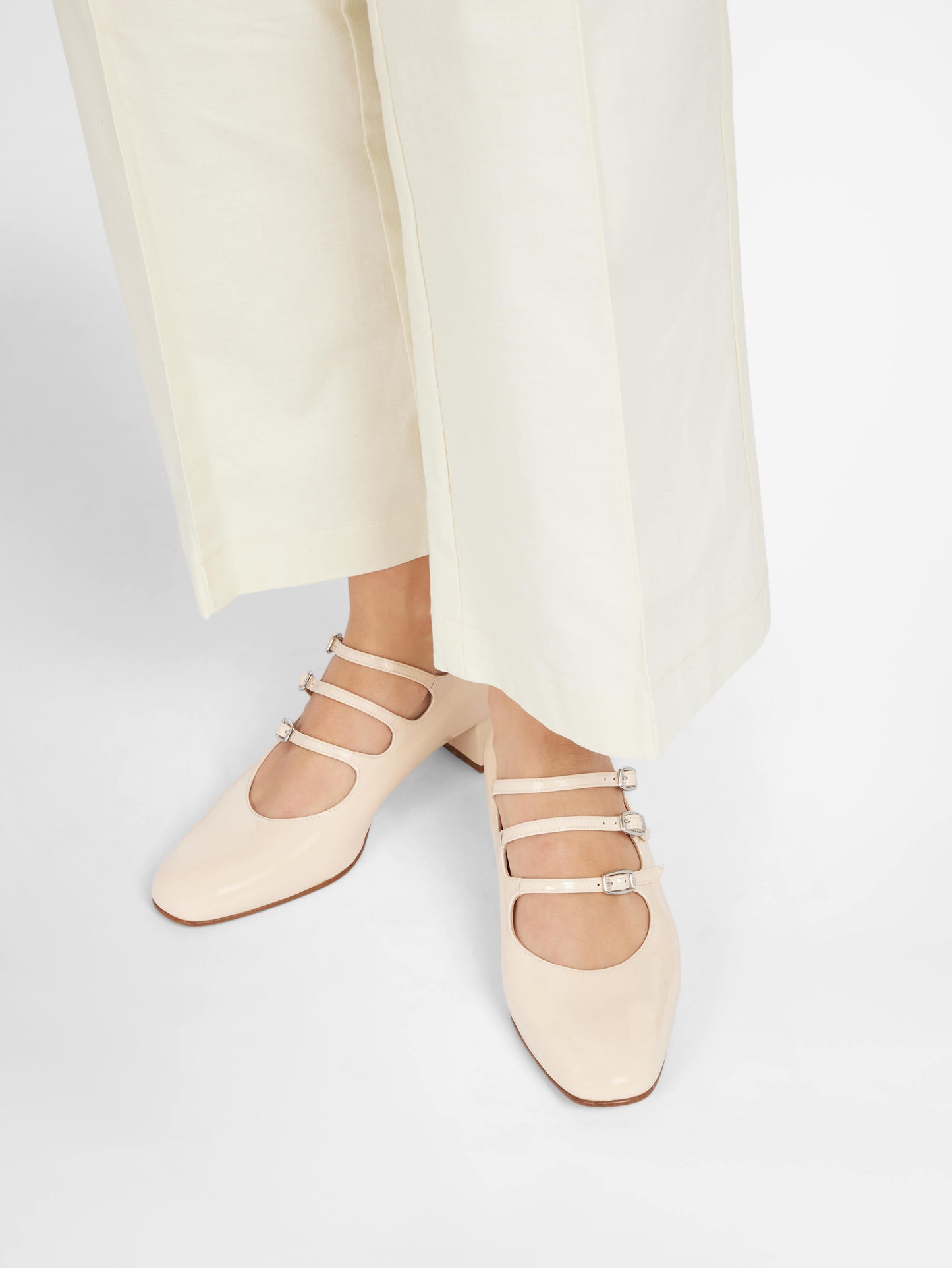 Kina - Nude patent leather Mary Janes pumps