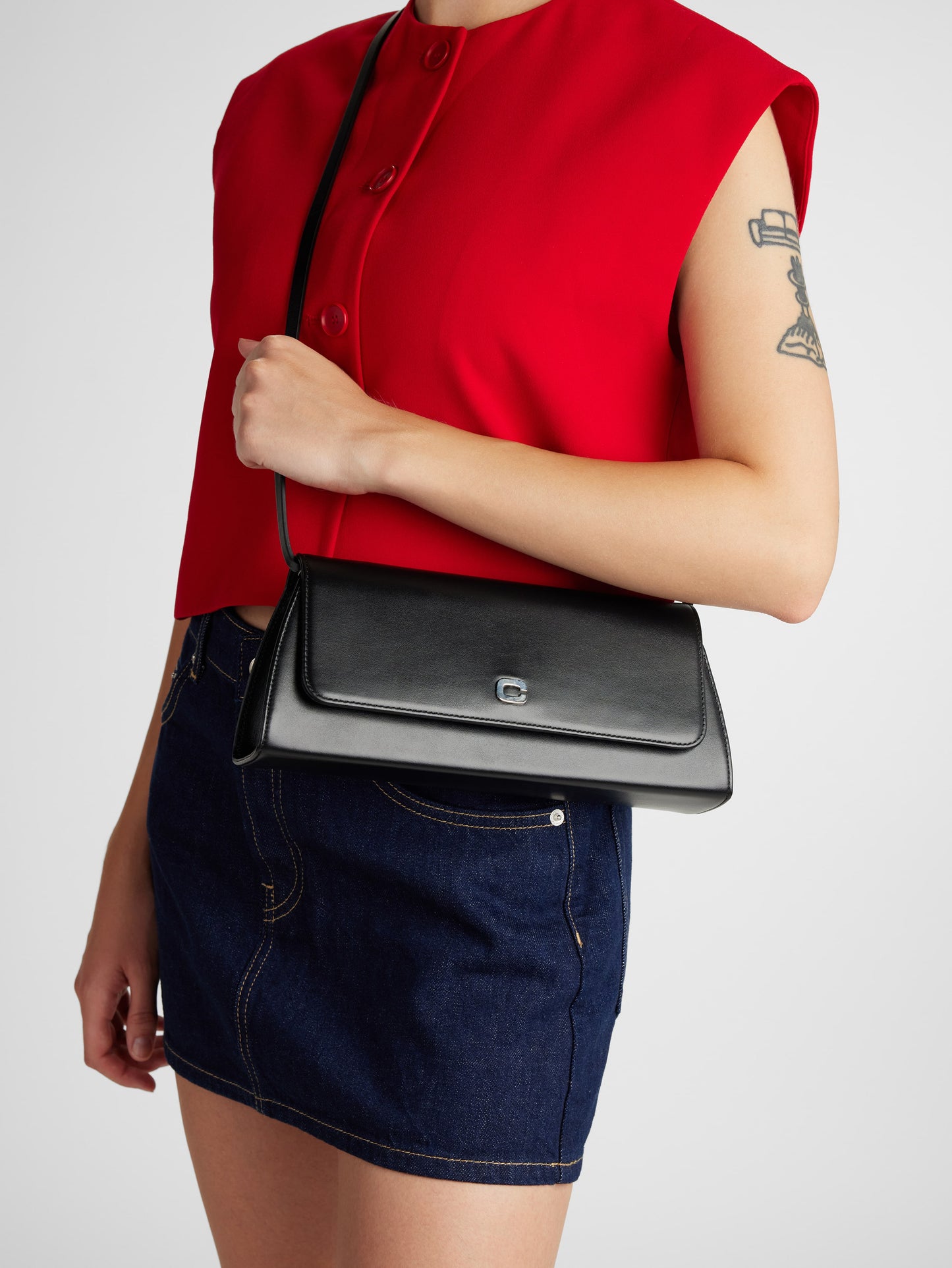 Madeleine - Black leather shoulder bag