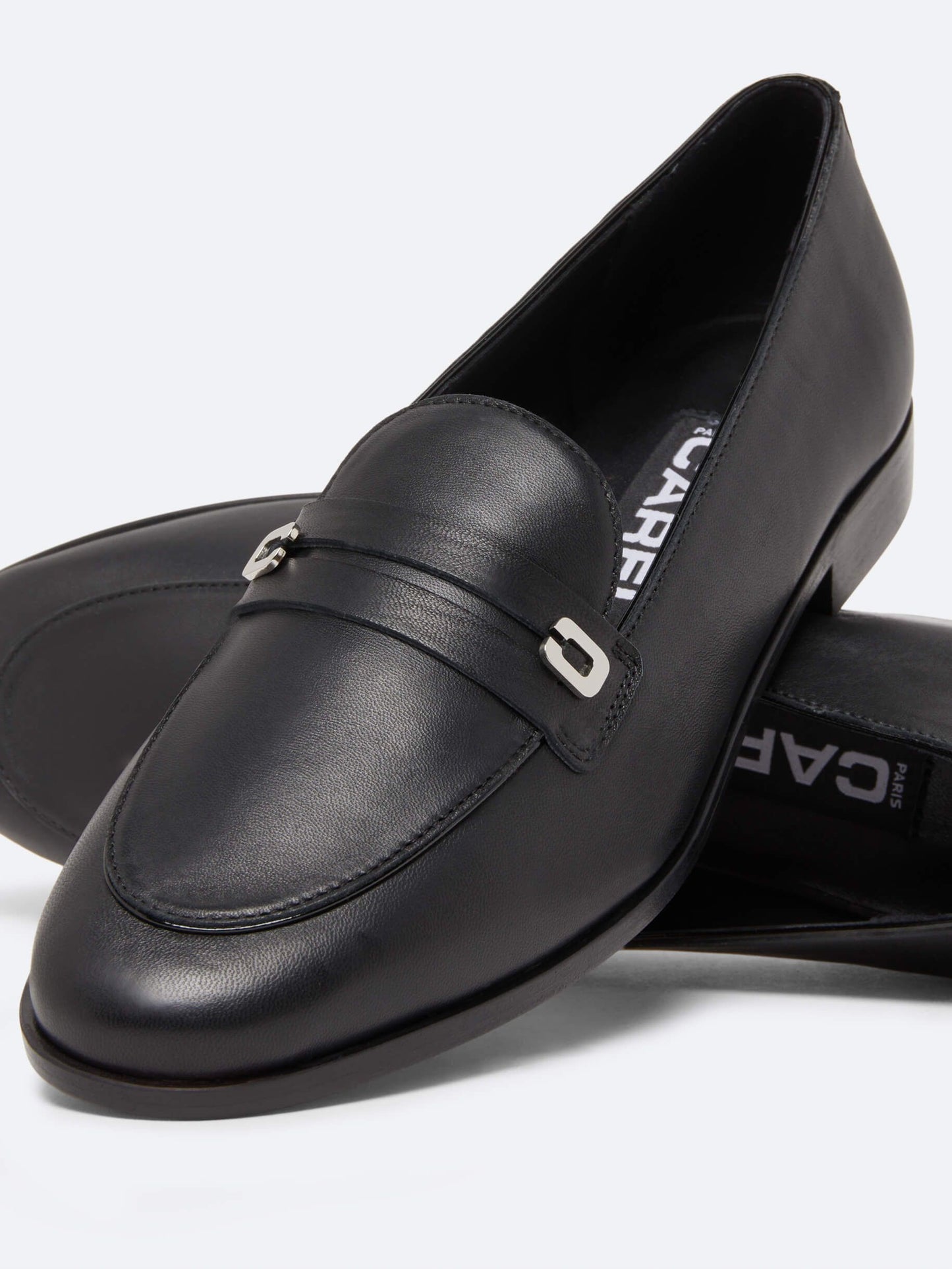 Jackie - Black leather moccasins